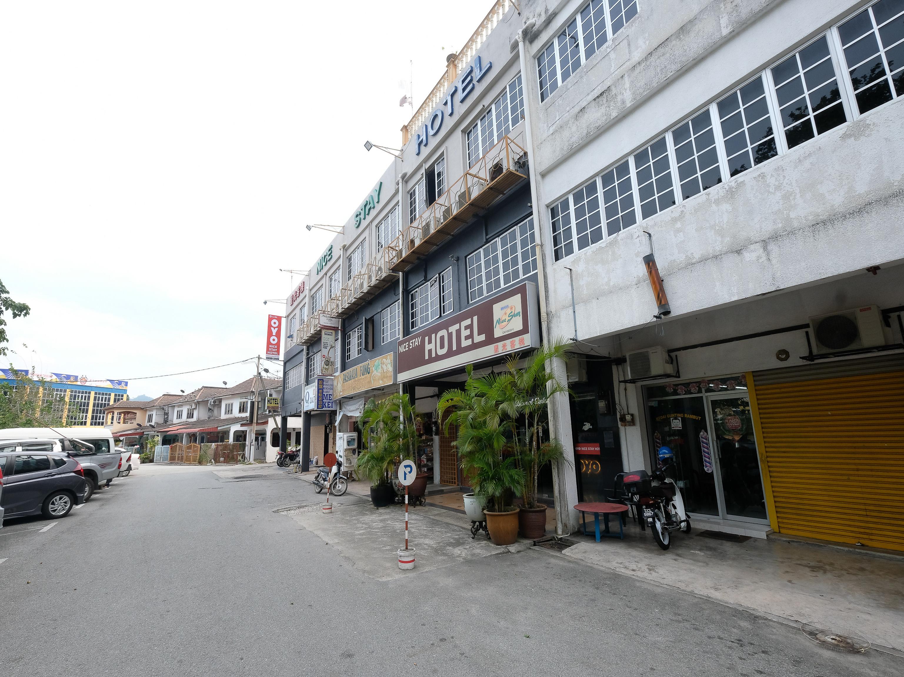 Oyo 1190 Nice Stay Hotel Raub Zewnętrze zdjęcie