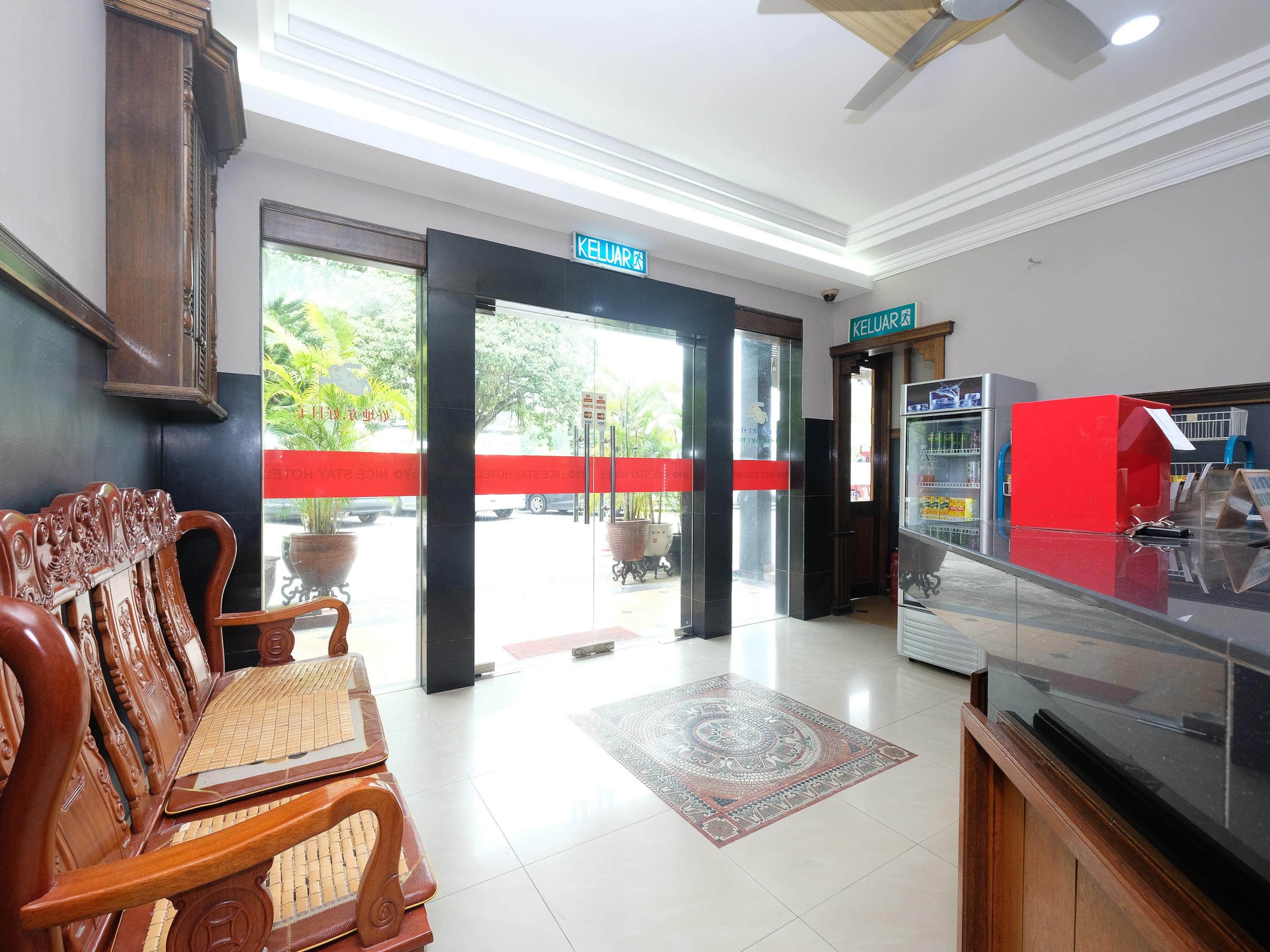 Oyo 1190 Nice Stay Hotel Raub Zewnętrze zdjęcie